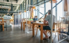 BEST4CARE - Schutztrennwände, Trennwände zum Schutz Ihrer Mitarbeiter und Kunden